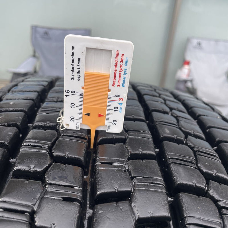 11R22.5 、16PR 激安美品　中古地山　2023年UP 2本セット:32000円