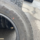 205/70R16 ヨコハマ　 中古地山　スタッドレスタイヤ ６本セット:35000円