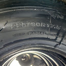 225/90R17.5 再生スタッドレスほぼ新品　M913 激安美品　　2本＋1本セット:39,000円