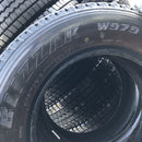 205/70R16 BRIDGESTONE W979 中古スタッドレス　2本セット:12000円