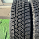 215/70R17.5 118/116L 再生スタッドレスほぼ新品　激安美品　　4本セット:40,000円
