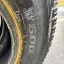 185R14 8PR 再生冬タイヤ イボ付 ほぼ新品 2本:13000円