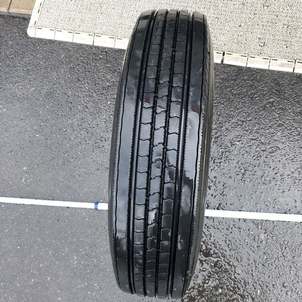 ブリヂストン BRIDGESTONE 中古タイヤ 225 18R 17.5 225/80R17.5 ブリヂストン R225 深溝 中古夏タイヤ 1本:9000円 | 桜