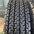 11R22.5 16PR YOKOHAMA, 905W バリ溝スタッドレス　激安美品　　4本セット:87,000円