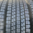 225/80R17.5 再生スタッドレスほぼ新品　M929 激安美品　　4本セット:46,000円