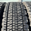 11R22.5 BRIDGESTONE, W900 中古スタッドレス　激安美品　　4本セット:58,000円