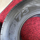 245/80R17.5 ブリヂストン　R173 イボ付　ほぼ新品　　1本:14500円