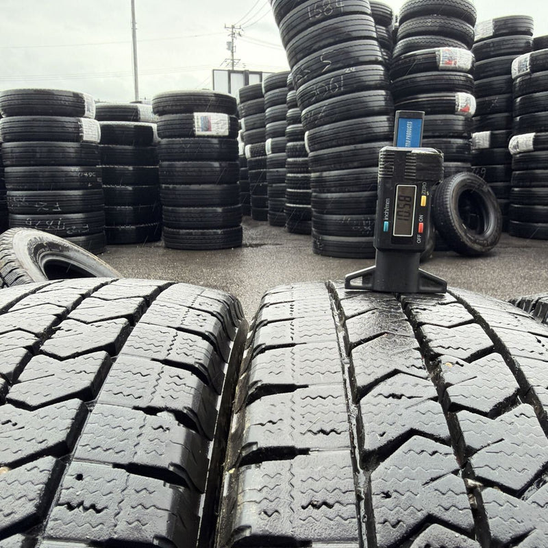 195/65R16 BRIDGESTONE BLIZZAK W989 中古冬タイヤ6本セット:36000円