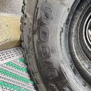 295/80R22.5 BRIDGESTONE, W900 中古スタッドレスタイヤ ４本セット:108500円