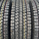 225/80R17.5, 再生スタッドレスほぼ新品, M929, 激安美品　４本セット:48,000円