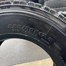 225/80R17.5、123/122L、BRIDGESTONE W910 スタッドレスタイヤ、1本:7000 円