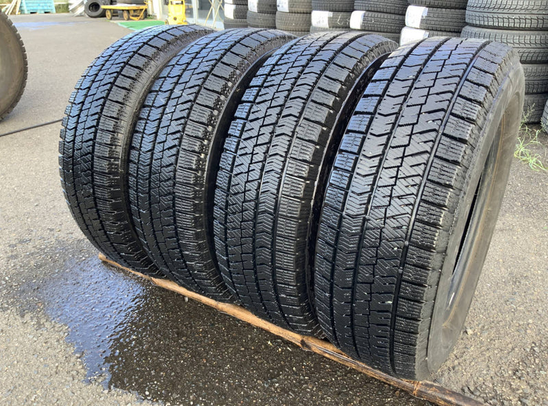 195/65R14 BRIDGESTONE VRX2 年式：2017 激安美品４本セット：16000円