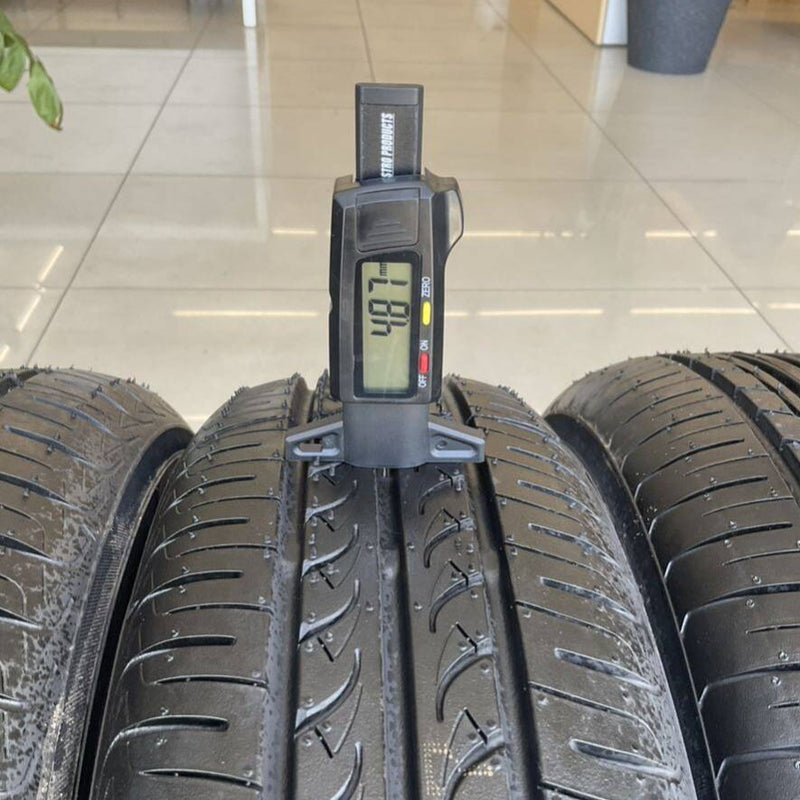 155/65R13 ヨコハマ　AE01 2021年　新品4本セット：17000円 未使用